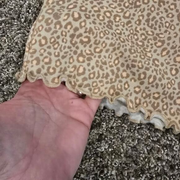 Women's American Eagle Leopard Print Crop Short Sleeve Tee | Size XS - Picture 4 of 8